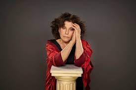 Charo lópez ist bekannt für filme wie knie nieder und friss staub, baby, könig der letzten tage und serien wie three days . Charo Lopez Actress If You Lose Your Illusion What Do You Live On Archyworldys