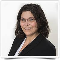 Lenore Farrell's Instagram, Twitter & Facebook