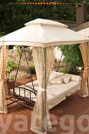 Luxus Schaukelpavillon In 2020 Hollywoodschaukel Schaukel Gartenschaukel