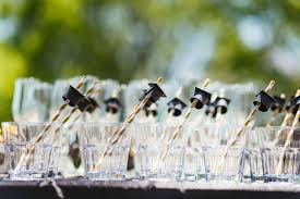 Instead of stashing drinks in a cooler, make a drink stand. How To Plan A Graduation Party And Buffet