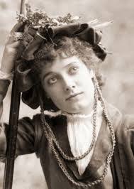 Martha Frost's Instagram, Twitter & Facebook