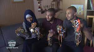 Des villages les plus isolés aux lieux branchés de dakar la capitale, la culture sénégalaise se caractérise notamment par son goût pour les sports traditionnels, la musique, la danse, le vêtement, le travail créatif et ingénieux de tout matériau à. Les Thiam Une Famille En Or Canal C Votre Media En Province De Namur