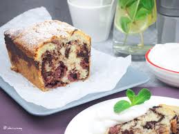 Unter eine hälfte des teiges kakao und milch rühren. Der Beste Marmorkuchen In Der Kastenform Mit Eingelegten Kirschen