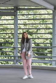 Adidas stan smith street style. Casual Streetstyle Outfit Mit Adidas Stan Smith Sneakers Und Matt Nat Triplet Kleidermadchen Mode Beauty Interior Lifestyle Und Food Blog Aus Sachsen Und Thuringen