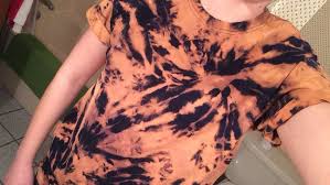 What are the steps to tie dye? Bleach Tie Dye Navy Blue Shirt 1 Wet Shirt 2 Tie Up In Whatever Style You Want 3 Make Solution 1 Part Water 3 Parts Tie Dye Diy Tie Dye Bleached Tees