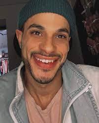 Chris Munar's Instagram, Twitter & Facebook