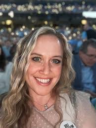 Tracy Pagan's Instagram, Twitter & Facebook