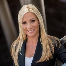 Claire Ackerman's Instagram, Twitter & Facebook