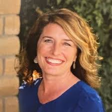 Lisa Eleazarian's Instagram, Twitter & Facebook