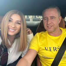 Antrenorul dan alexa este impresariat de aceasta, iar relația dintre ei a fost întotdeauna bună. Reghe DeclaraÈ›ii Despre Scena In Care Anamaria Prodan I A Dat Un Pumn Lui Dan Alexa Antena 1