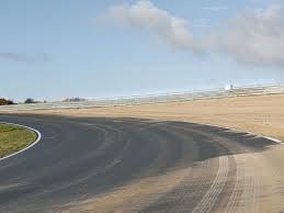 Je vindt hier alles over de leukste strandtenten, de mooiste plekken om te overnachten, de leukste koffietentjes, winkels en surfscholen, duurzame initiatieven, uittips en nog veel meer tips van locals. Zandvoort Will Be A Circuit For Very Brave Drivers Planetf1