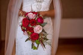 We did not find results for: 32 Beautiful Winter Wedding Bouquets Weddingsonline