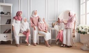 Rumah adat panjalin menjadi saksi bisu penyebaran islam di majalengka. 5 Studio Foto Di Bali Denpasar 3d Harga Murah Yang Bagus Untuk Anak Bayi Keluarga Prewedding Paket Kostum Jejakpiknik Com