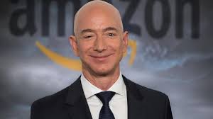 The richest person in the world. Amazon Chef Jeff Bezos Wahlt Sentimentales Datum Zum Rucktritt