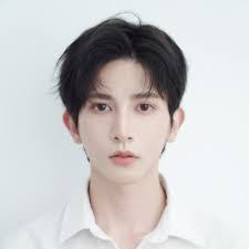 Eli Kim's Instagram, Twitter & Facebook