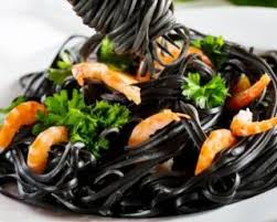 Recette De Spaghettis A L Encre De Seiche Et Aux Crevettes Legeres Recette Spaghetti Recette Cuisine Dietetique Pates Encre De Seiche