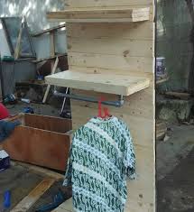 Gantungan baju berbahan kayu banyak diminati berkat tampilan eksklusif dan ketahanannya yang baik. Info Top 53 Rak Baju Kayu Distro