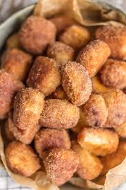 This recipe makes about 8 good size bisquits. Cinnamon Sugar Biscuit Bites Crispy Cinnamon Bites Video