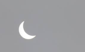 Am 20.3.2015 war in fast ganz europa am vormittag eine partielle sonnenfinsternis zu beobachten. Wettermast Hamburg Universitat Hamburg