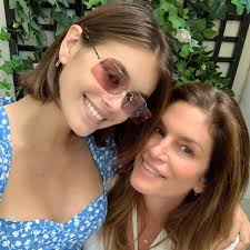 4 lecciones de vida que Kaia Gerber aprendió de su mamá, Cindy Crawford