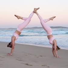 Yoga Challenge Partner Easy Yoga Couple Challenge Partner Acro Yoga Yoga Friends Partner Yoga Challenge Yo Couples Yoga Yoga Poses For Two Couples Yoga Poses