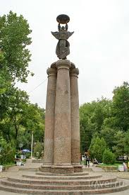 Домик чехова, памятник петру, дворец алфераки, каменная лестница, келья старца павла, музей дурова. Taganrog Pamyatniki I Dostoprimechatelnosti Fotografii Rossiya Travel Ru