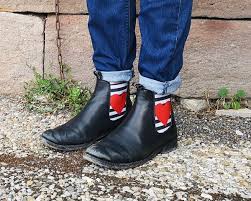 ✅ kauf auf die chelsea boots für herren in schwarz werden seit jeher gern getragen und passen zu allen outfits. Die Lassigste Art Chelsea Boots Zu Kombinieren Vivabini