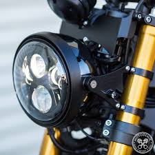 009 xsr900 7 inch headlight conversion カスタムバイク カフェレーサー バイク