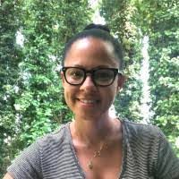 Lindsay Vidal's Instagram, Twitter & Facebook