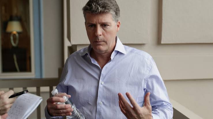 Hal Steinbrenner vows to keep manager, GM, team's core as Yankees struggle