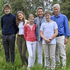 Nieuws nationaal en buitenland, weerbericht, sport (jupiler pro league, champions league, wielrennen, tennis, wk 2018), horoscoop, showbizz, reizen. Princess Elisabeth On Instagram New Family Bike Ride Through Bokrijk Visitlimburg Is Celebrating 25 Y Belgian Royal Family Royal Denmark Royal Family