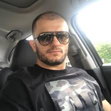 Wrestling icon Aleksandr Karelin, despite his legendary status, admits to  having no knowledge of UFC lightweight champion Islam Makhachev. >> See  comments for full story 👇