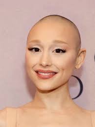 Arianna Hoffman's Instagram, Twitter & Facebook