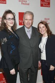 The youngest daughter, heather sue, married one of the family's bodyguards and plays. Who Is Rebekah Mercer Trump Transition Executive Rebekah Mercer Facts