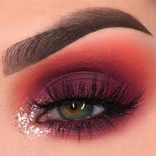 This Content Adapts To Your Needs If You Love Eye Makeup Tutorial Eyemakeuptutori Adapts Content Shimmer Eye Makeup Makeup Eye Looks Eyeshadow Makeup