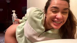 MOST UNDERATED CAM GIRL - ThisVid.com