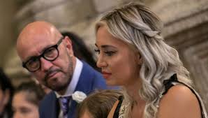 Dopo i vari interventi al grande fratello vip l'ex portiere dell'inter è passato ai fatti e ha mantenuto la promessa pronunciata davanti a milioni di italiani. Walter Zenga Raluca Rebedea Non Ci Sta E Smentisce Andrea