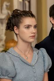 The Bridgerton Family. Edmund, Violet, Anthony, Benedict, Colin, Daphne,  Eloise, Francesca, Gregory & Hyacinth. Let us appreciate just how  impeccable the Casting Director is for a moment. Absolutely spot on! 👌💙