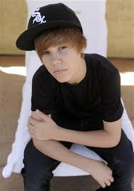 Pin By Hannah Zacharias On Young Justin Bieber I Love Justin Bieber Love Justin Bieber Justin Bieber