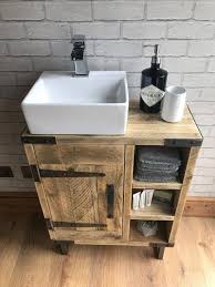 I Recommend A Lot More Info On Fun Bathroom Ideas Rustikale Bad Eitelkeiten Unterschrank Waschbecken Paletten Badezimmer