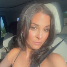 Rebecca Benham's Instagram, Twitter & Facebook