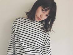 直毛女子 に似合う髪型はこれ ショートヘアからロングまで直毛の人に似合うヘアスタイルは lamire ラミレ おしゃれな髪型 ロブヘア 髪型 ボブ