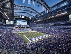 Lucas oil stadium was opened in 2008 and seats 67,000 fans. Info Stades Fr Lucas Oil Stadium Stadium Indianapolis Indiana
