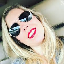 Erin Frederick Hodge (@DLSGirl)