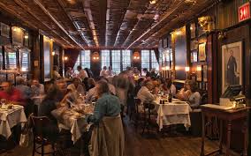 New York S Best Old School Restaurants And Bars Old School Restaurant Vegas Restaurants Manhattan Restaurants