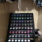 Mac eyeshadow display stand