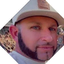 Thomas Biffle's Instagram, Twitter & Facebook