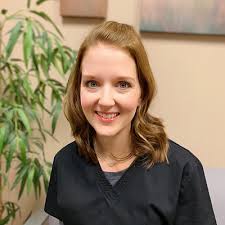 Ashley Rainbolt's Instagram, Twitter & Facebook