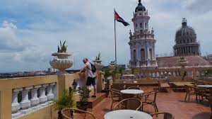 Das hotel inglaterra liegt 1 km von calle obispo in havanna entfernt und umfasst eine wechselstube, einen aufzug und einen souvenirladen auf dem gelände. Rooftop Bar Bild Von Hotel Inglaterra Kuba Tripadvisor