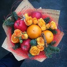 как сделать букет из цветов и фруктов своими руками Buket Na Novyj God Buket Podarochnyj Buket Ovoshnoj Buket